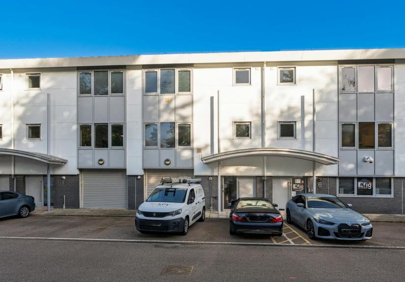 7 English Business Park Final20.jpg