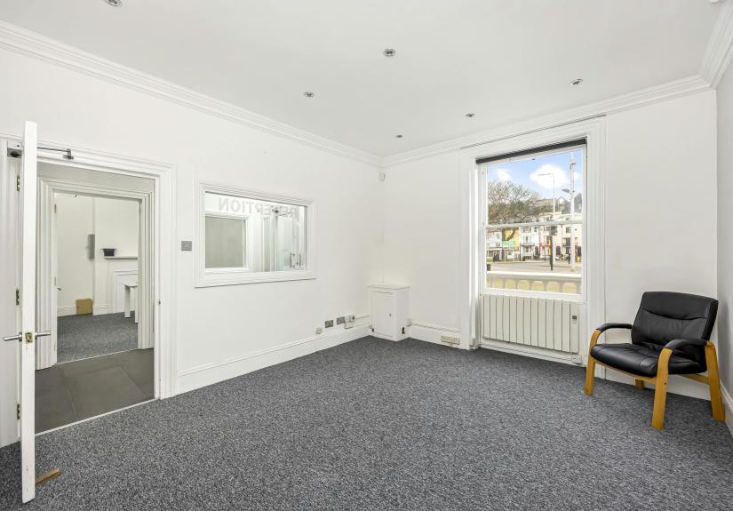 Marlborough Place 26-016.JPG