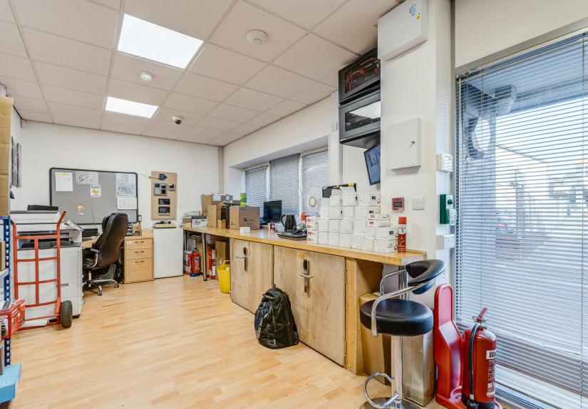 7 English Business Park Final15.jpg