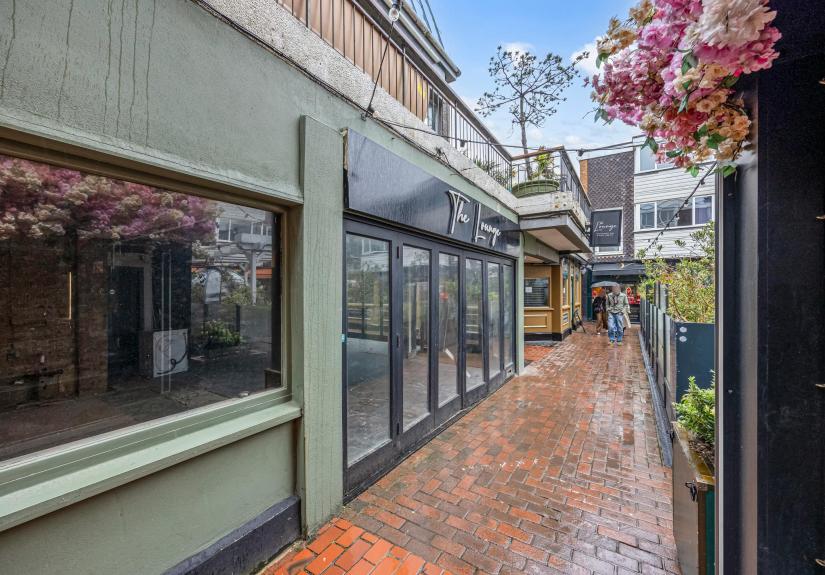 Brighton Square 20-003 2.JPG