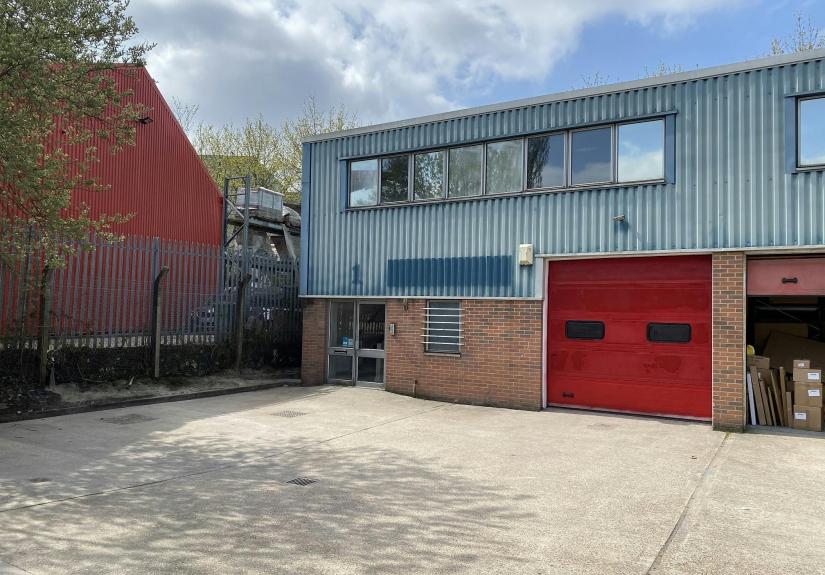 IMG_0917 WEB FRONT.JPG