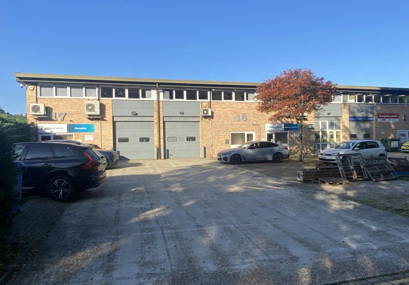 WEB FRONT IMG_8583.JPG