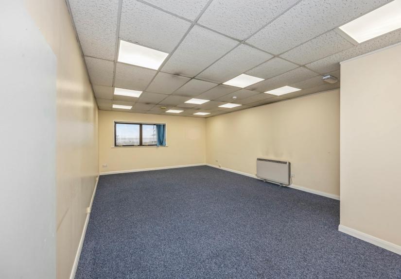 Cyril Richings Buisness Centre, Unit 2-014.JPG