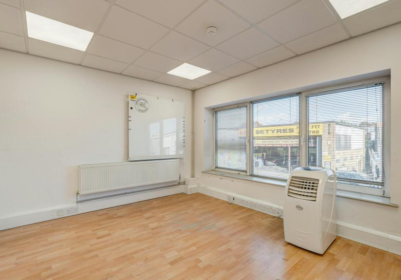 7 English Business Park Final3.jpg