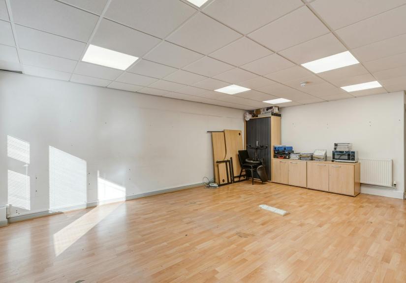 7 English Business Park Final1.jpg