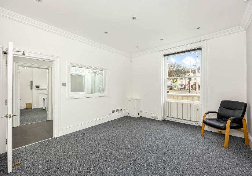 Marlborough Place 26-016.JPG