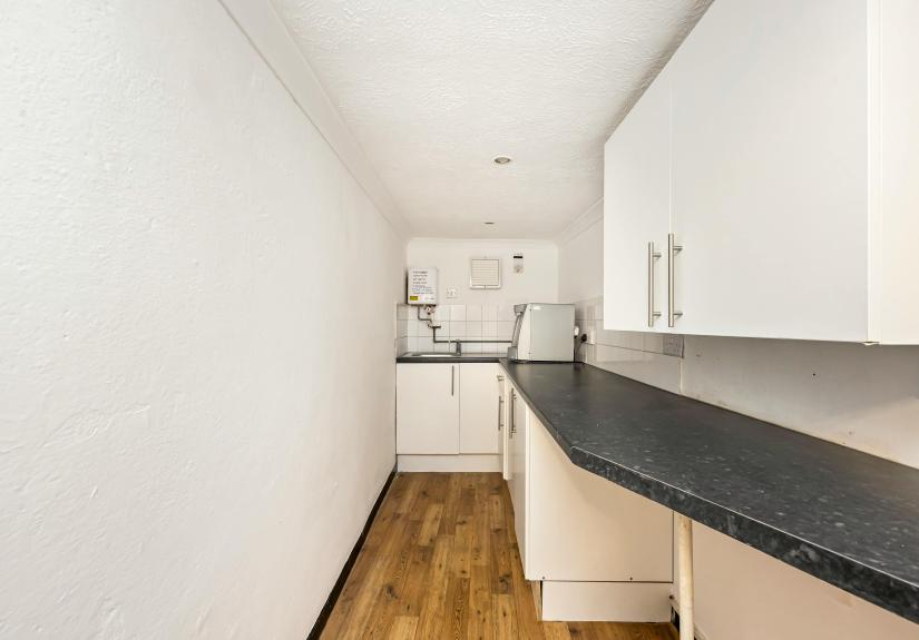 Marlborough Place 26-019.JPG