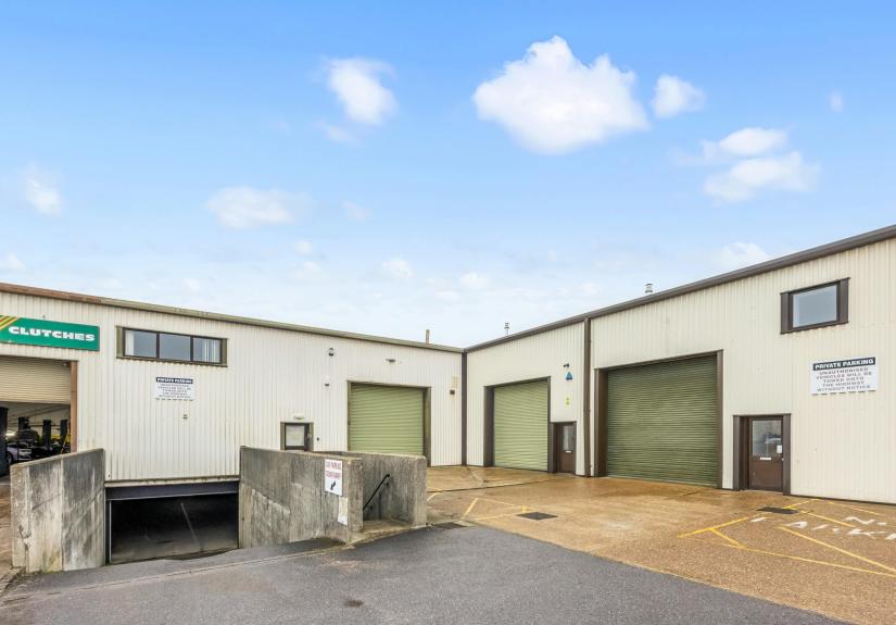 Cyril Richings Buisness Centre, Unit 2-020.JPG