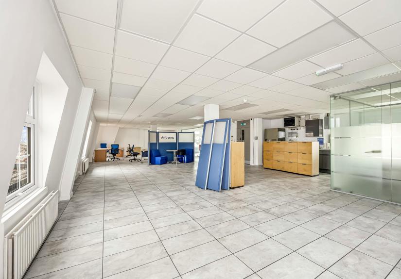 Old Steine, 44-46, Third Floor-002.JPG