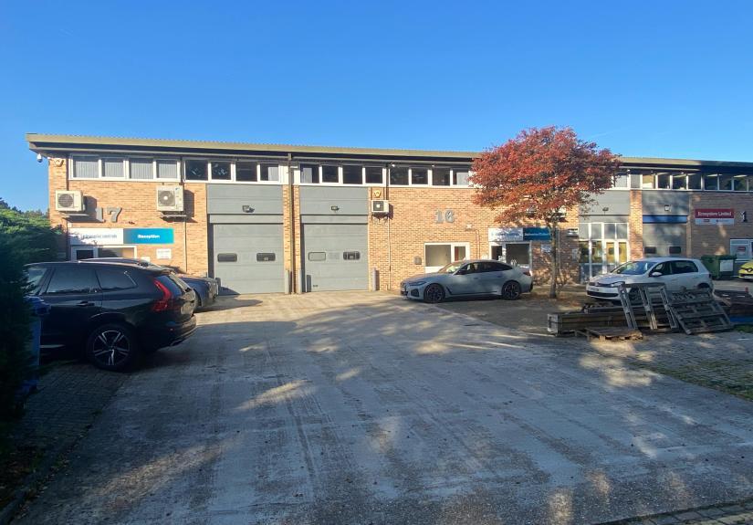 WEB FRONT IMG_8583.JPG