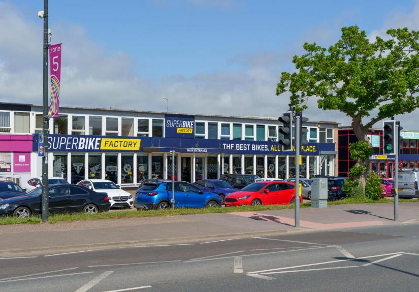 WEB FRONT Superbike Factory Final-1.jpg